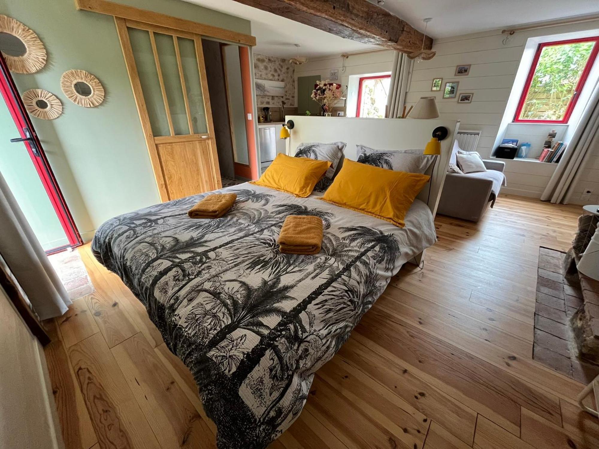 Maison A La Campagne Les Oliviers La Bruffiere Bagian luar foto